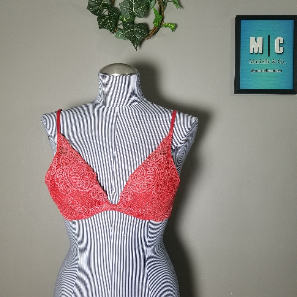 Victoria's Secret Orange Red Very Sexy Push-up Bra
